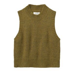 New Toast sweater vest pear medium